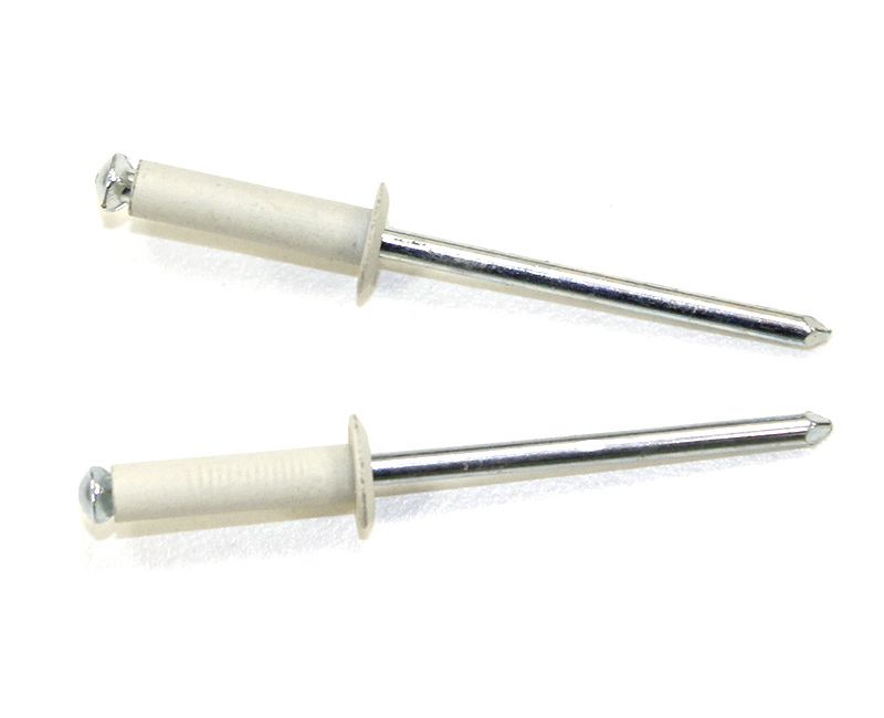 Rivets blancs